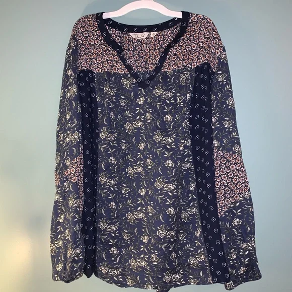 ⭐️ Caffe Marrakesh Peasant V Neck - Picture 7 of 9